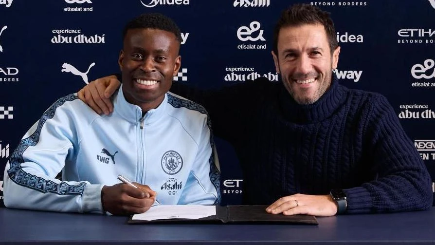 Marc Guehi signs six-year Manchester City deal following shock Crystal Palace exit